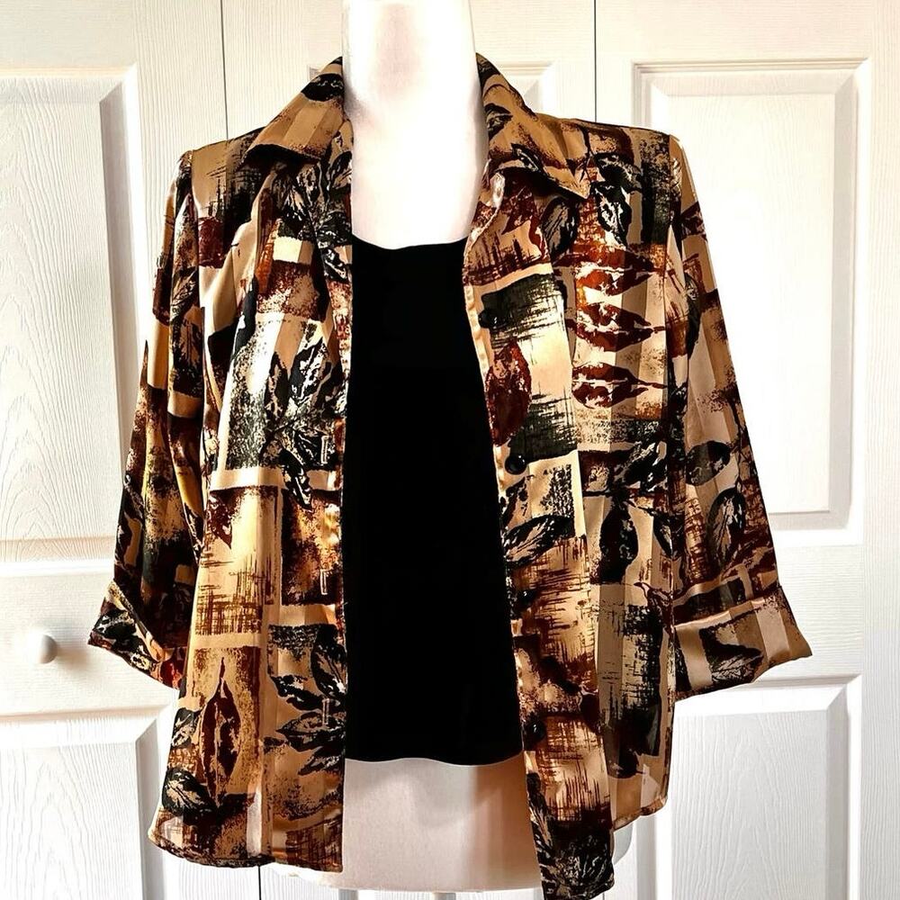 c.b. Collections Petite Medium button down blouse with attached tank front